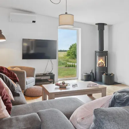Holiday home Bjarka - 700m From The Sea In Lolland- Falster And Mon By Interhome Boto By